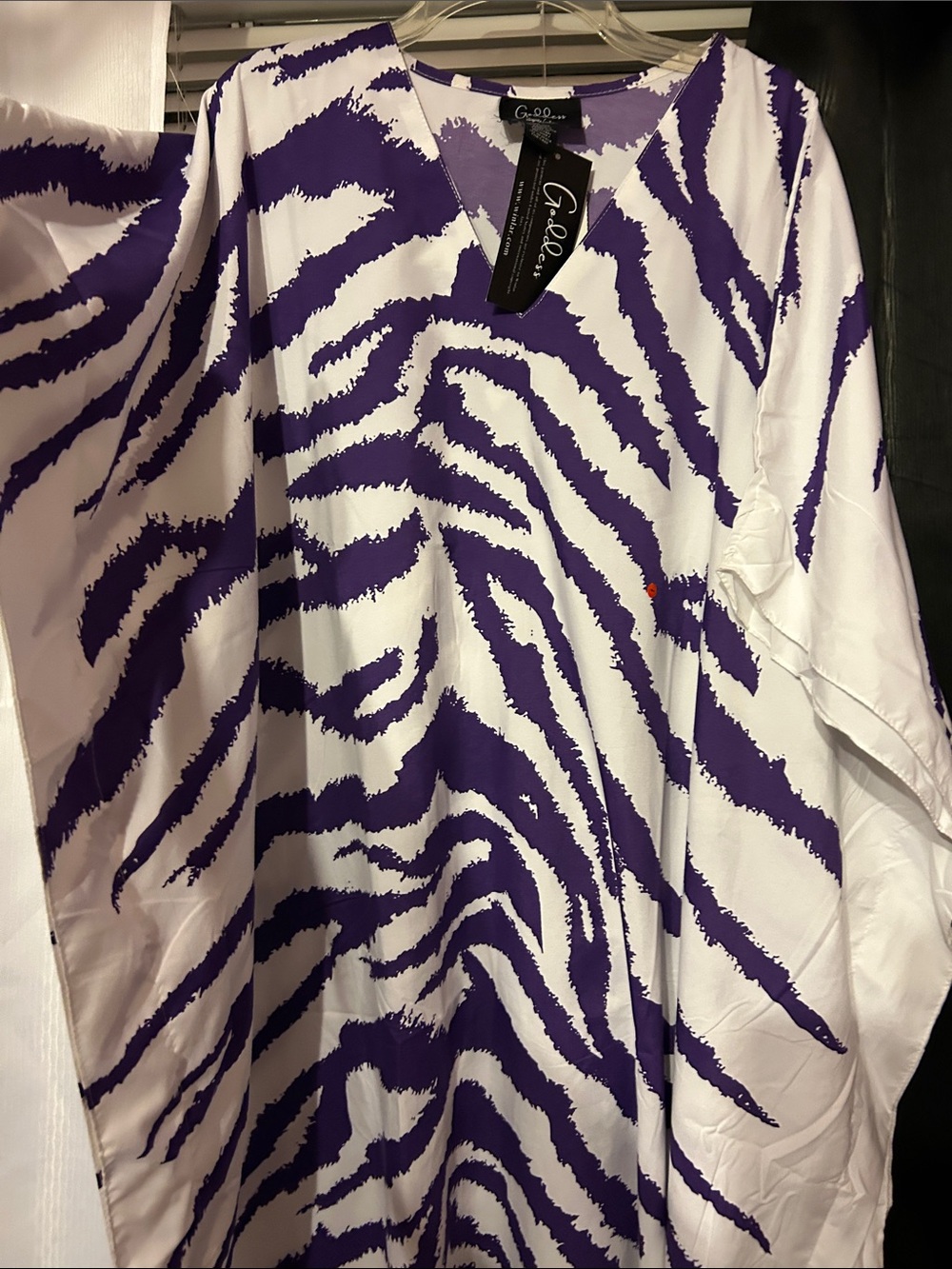 Caftan V-Neck Zebra Print in Purple and White